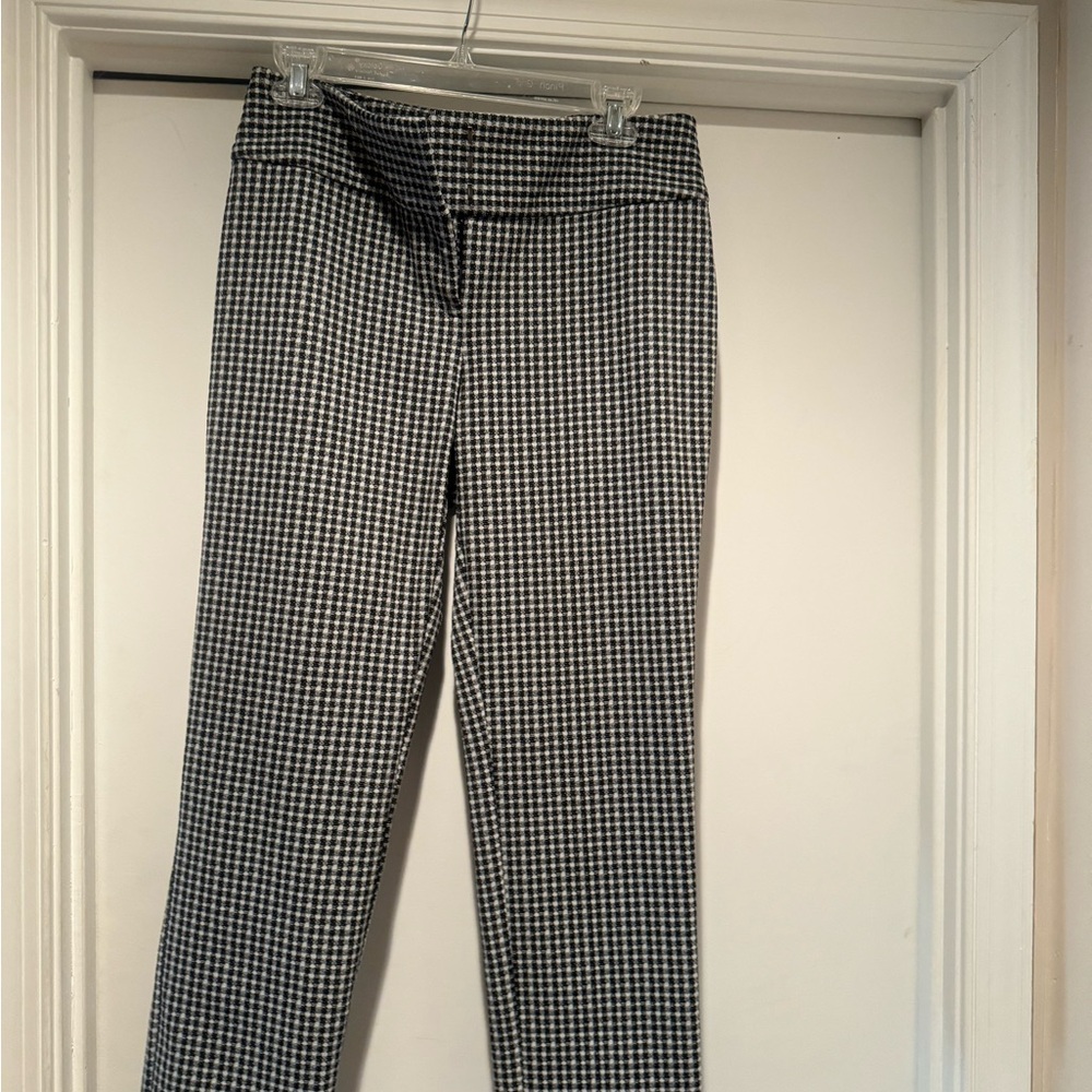 Alfani Size 6 Black & White Houndstooth Pants